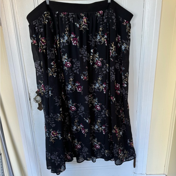 torrid Dresses & Skirts - Torrid size 6x maxi skirt